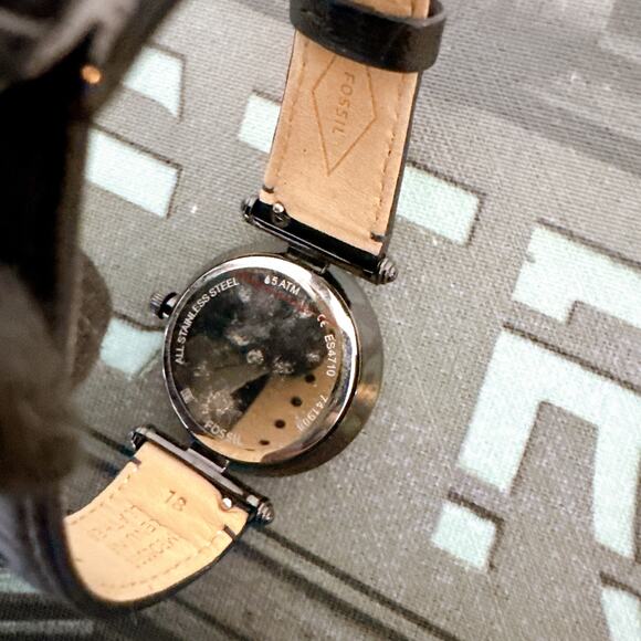Fossil ES4710 Lyric Three-Hand Black Leather Watch main image 7